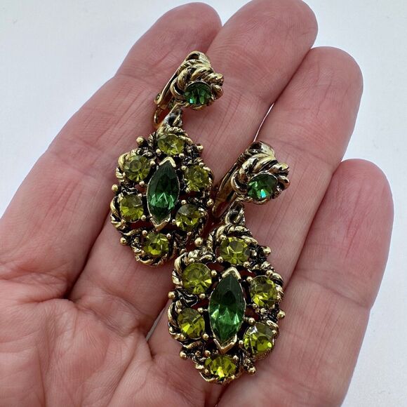 Weiss Maltese Cross Vintage Brooch Clip On Earrings Set Green Gold Toned Signed - Picture 9 of 12